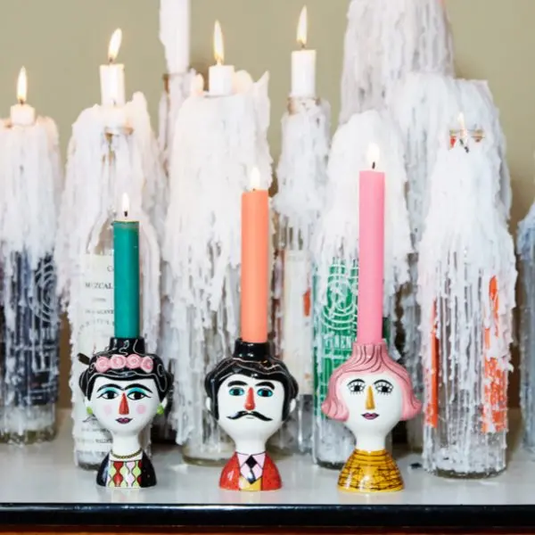 Kitsch-Kitchen-Sfeer-Kandelaren-Marisol-Conchita-and-Carlos-600x600.webp